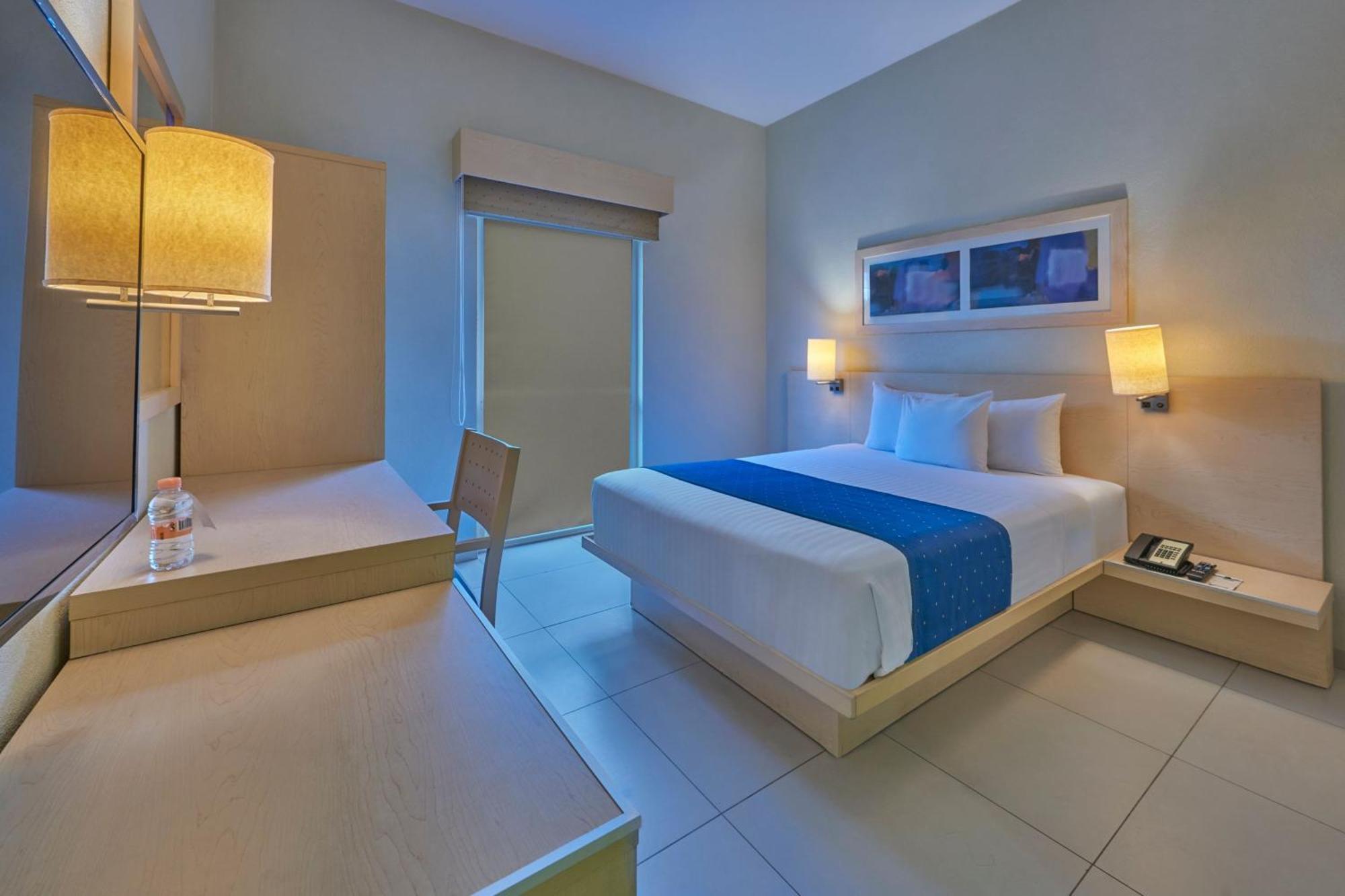 City Express By Marriott Playa Del Carmen Exteriör bild