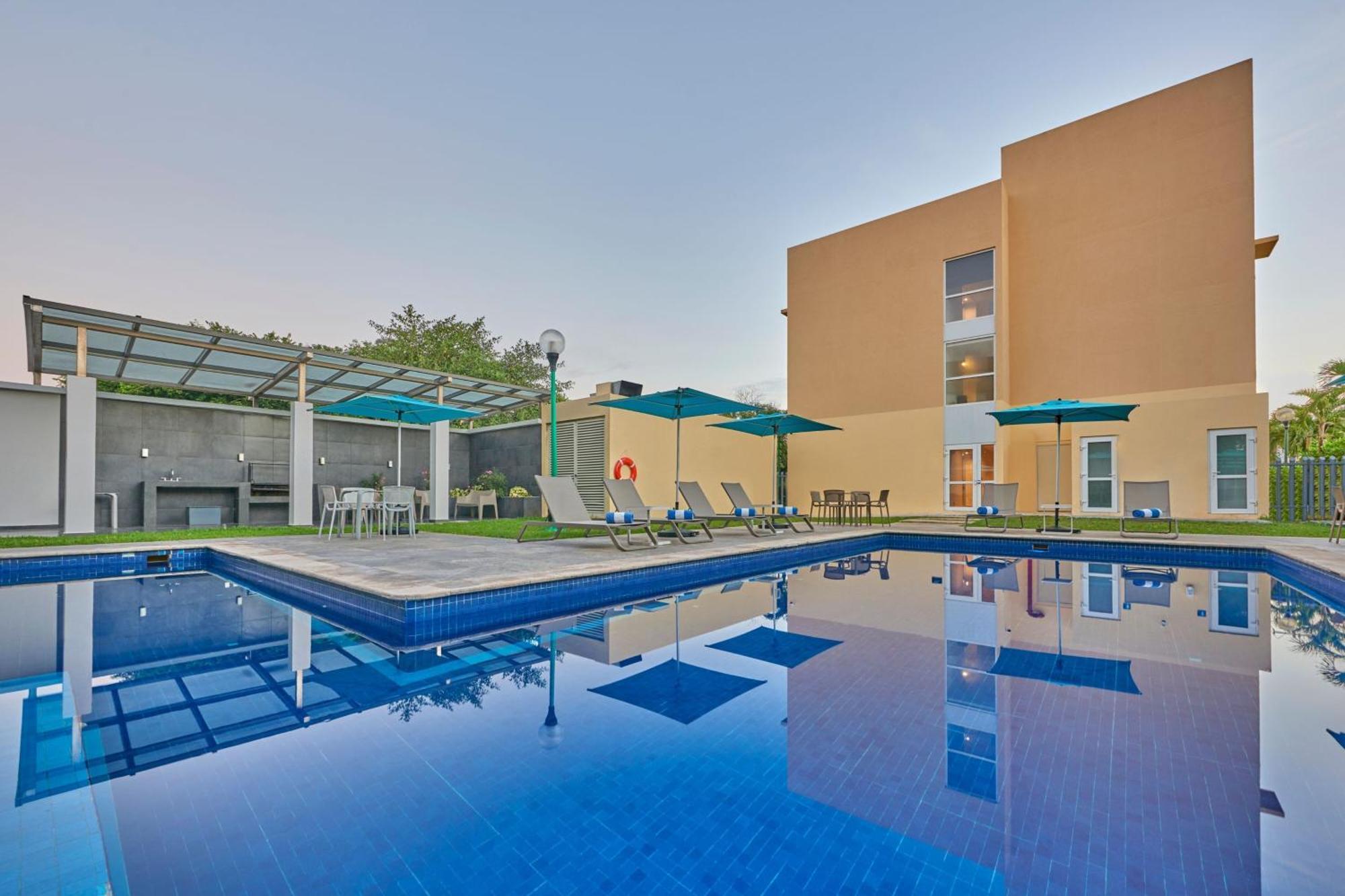 City Express By Marriott Playa Del Carmen Exteriör bild
