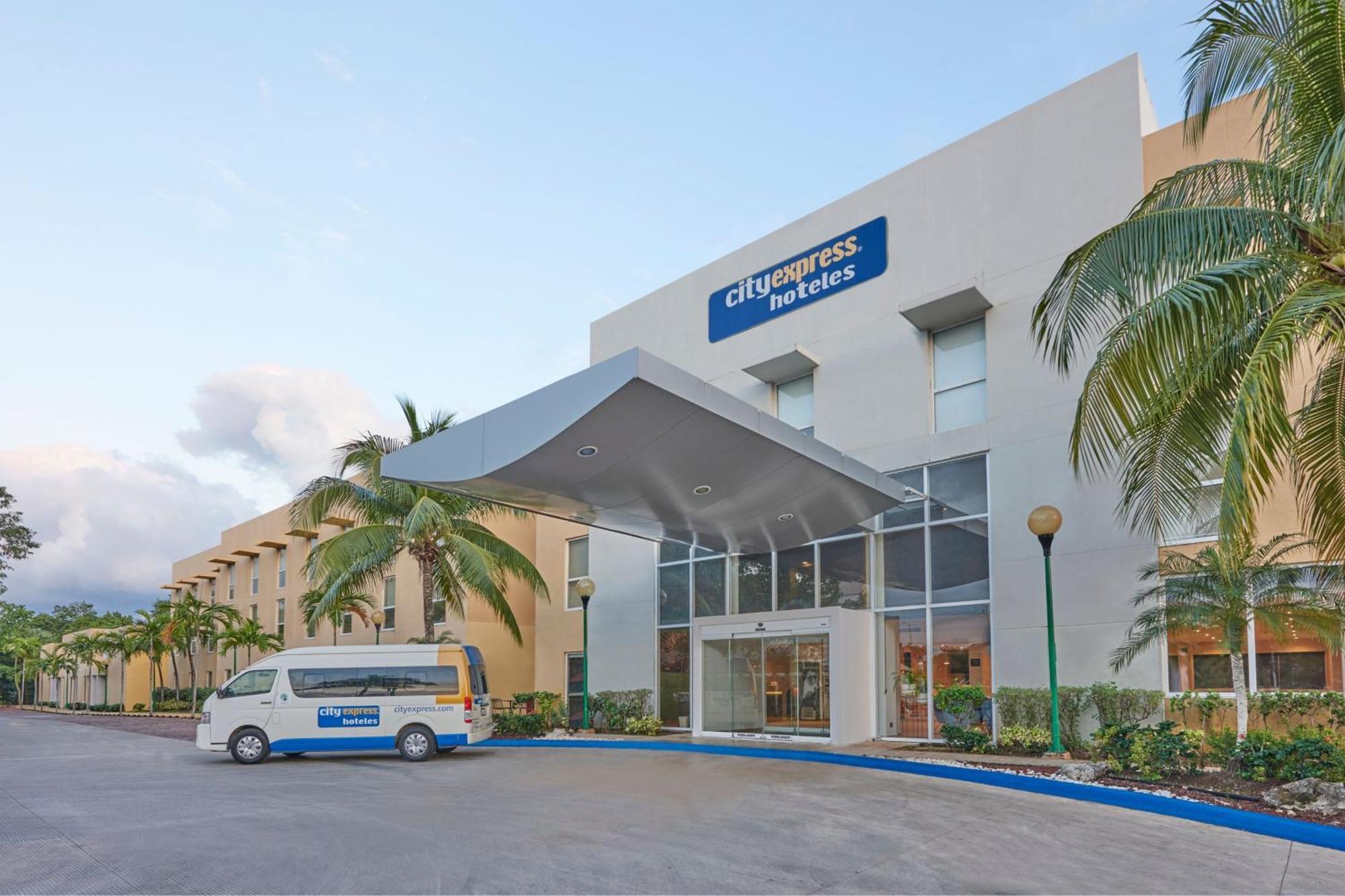 City Express By Marriott Playa Del Carmen Exteriör bild