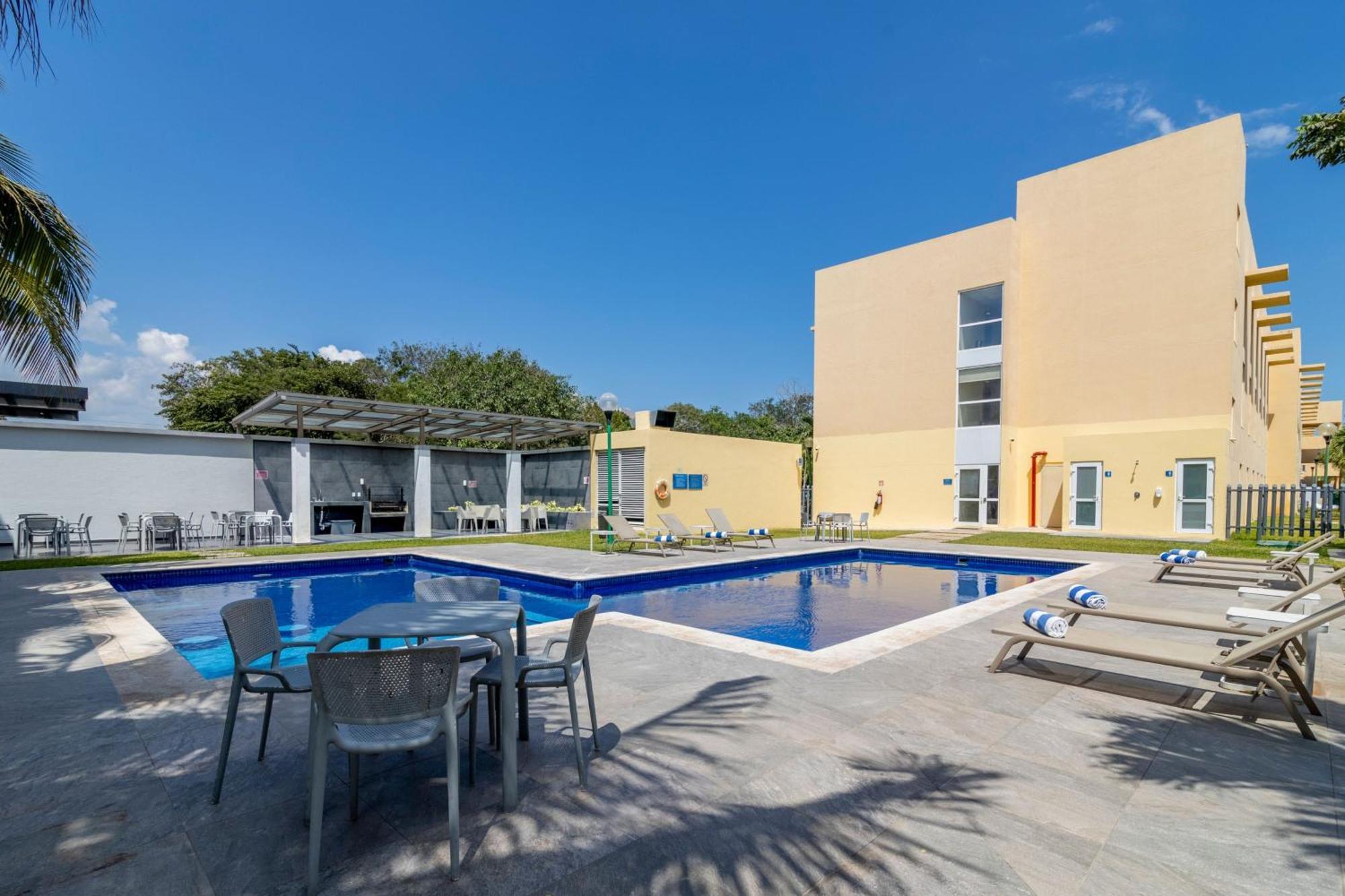 City Express By Marriott Playa Del Carmen Exteriör bild